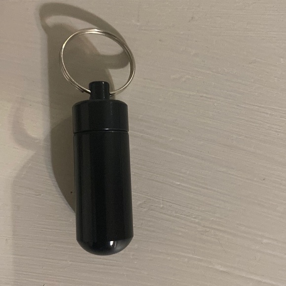 Keychain pill holder. New. - Picture 1 of 3